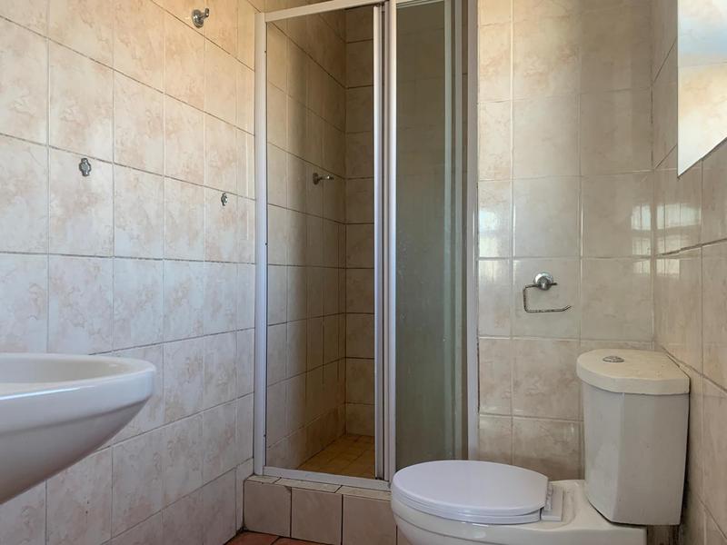 6 Bedroom Property for Sale in High Places Western Cape